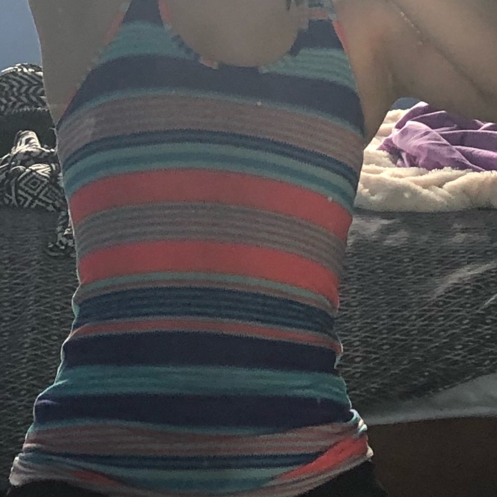SUPER CUTE IVIVVA ATHLETIC TANK